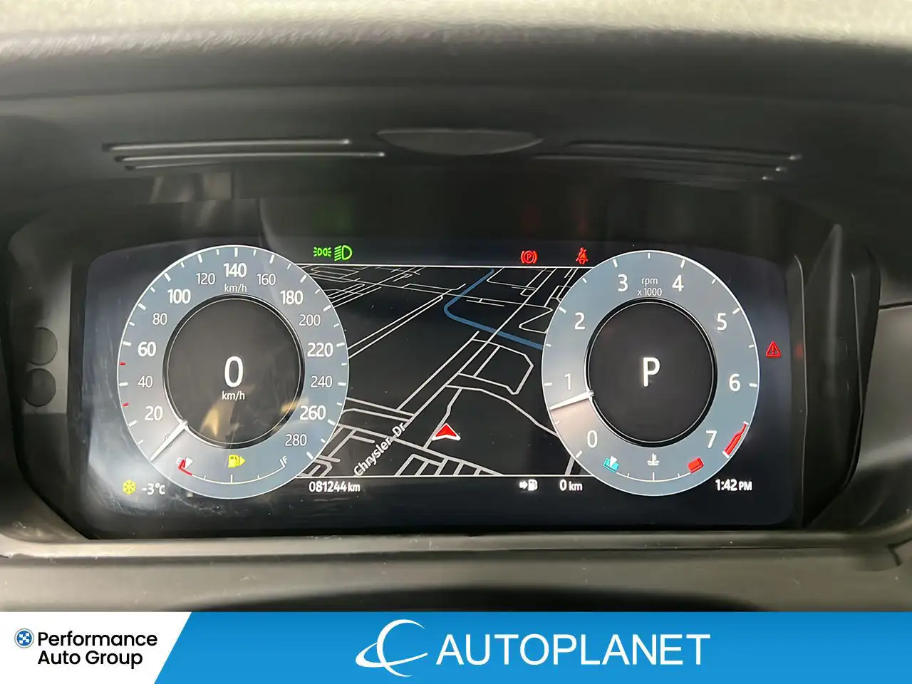Land Rover Range Rover Velar photo Land Rover Range Rover Velar