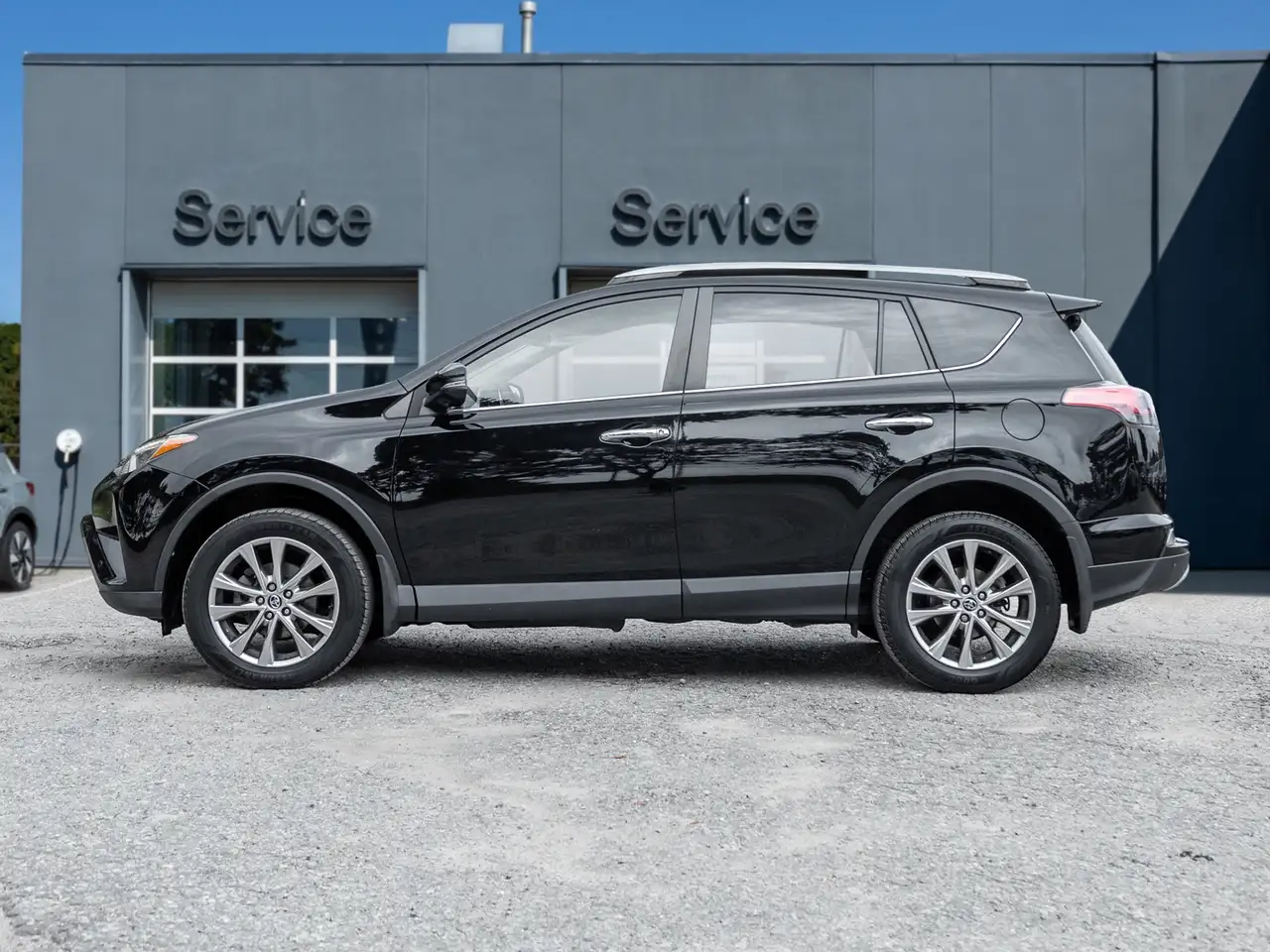 Toyota RAV 4 photo Toyota RAV 4