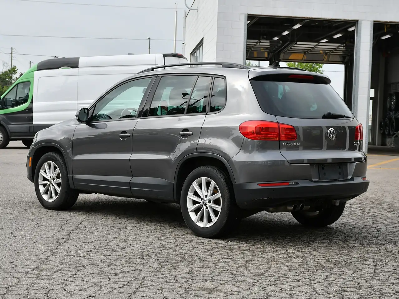 Volkswagen Tiguan снимка Volkswagen Tiguan