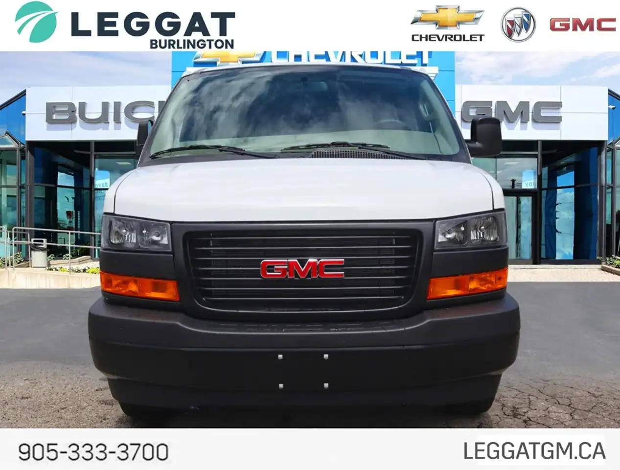 GMC Savana снимка GMC Savana