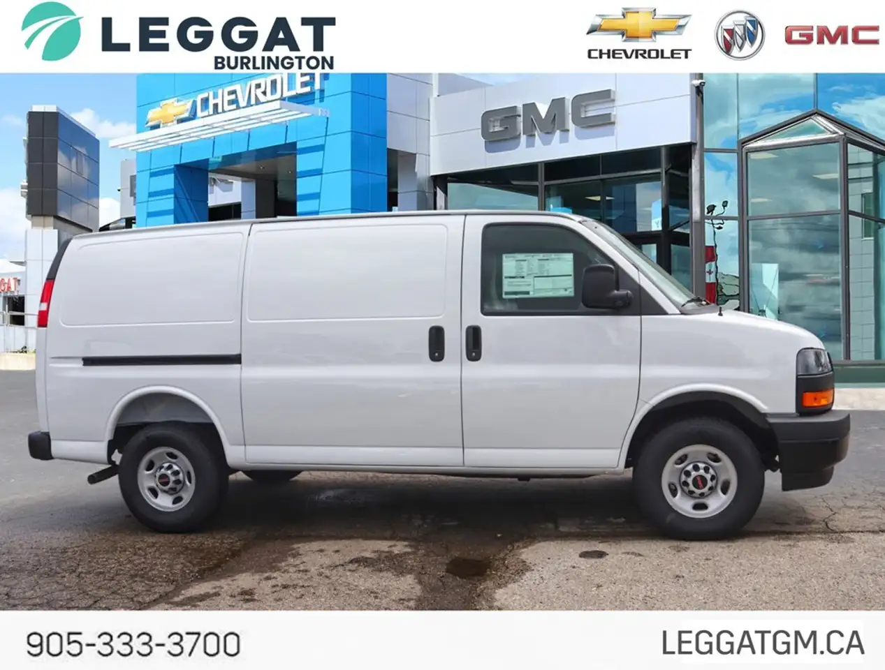 GMC Savana снимка GMC Savana