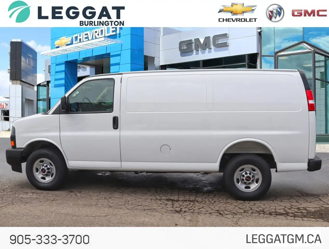 GMC Savana снимка GMC Savana