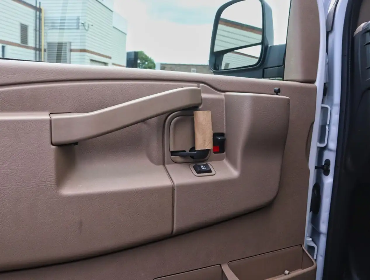 GMC Savana снимка GMC Savana