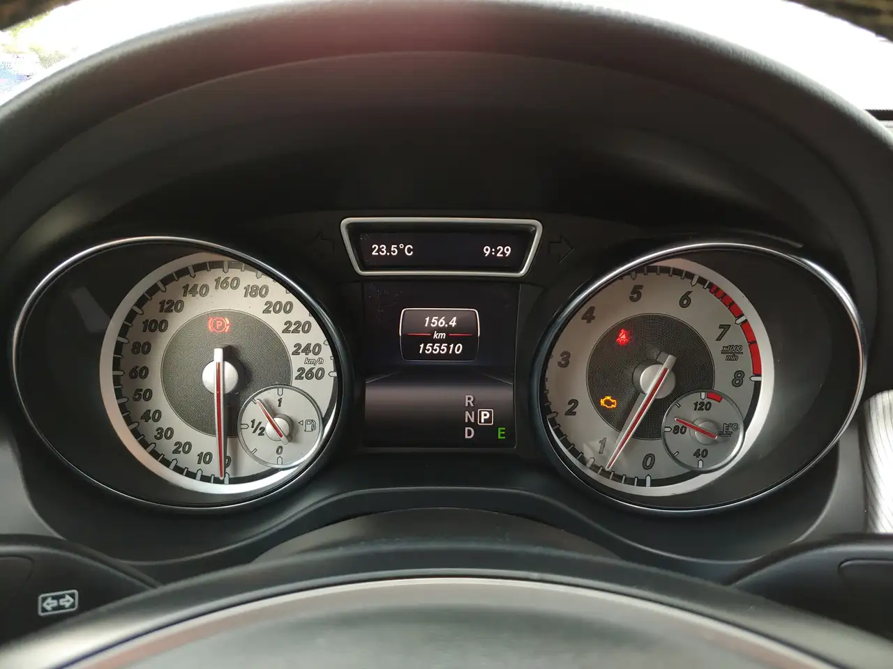 Mercedes-Benz CLA снимка Mercedes-Benz CLA