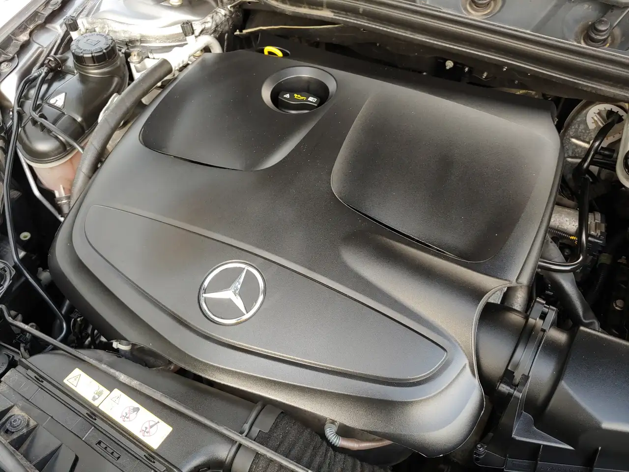 Mercedes-Benz CLA снимка Mercedes-Benz CLA
