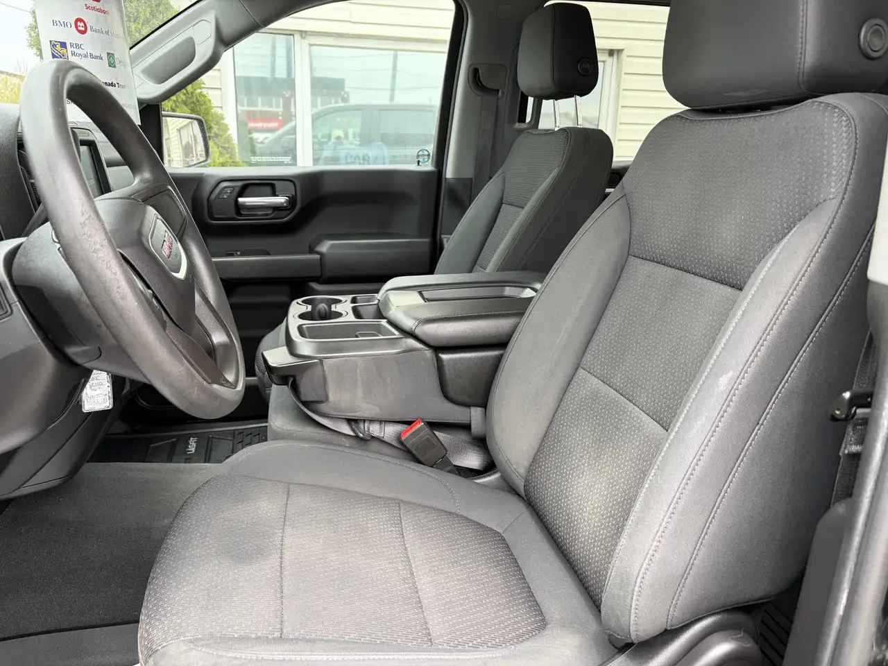GMC Sierra 1500 снимка GMC Sierra 1500