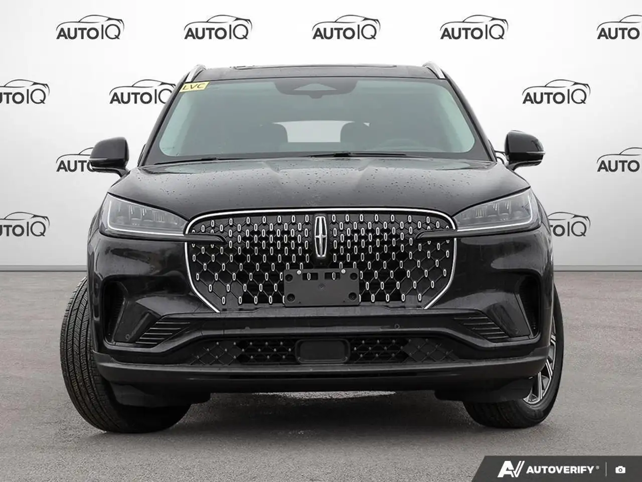Lincoln Aviator снимка Lincoln Aviator