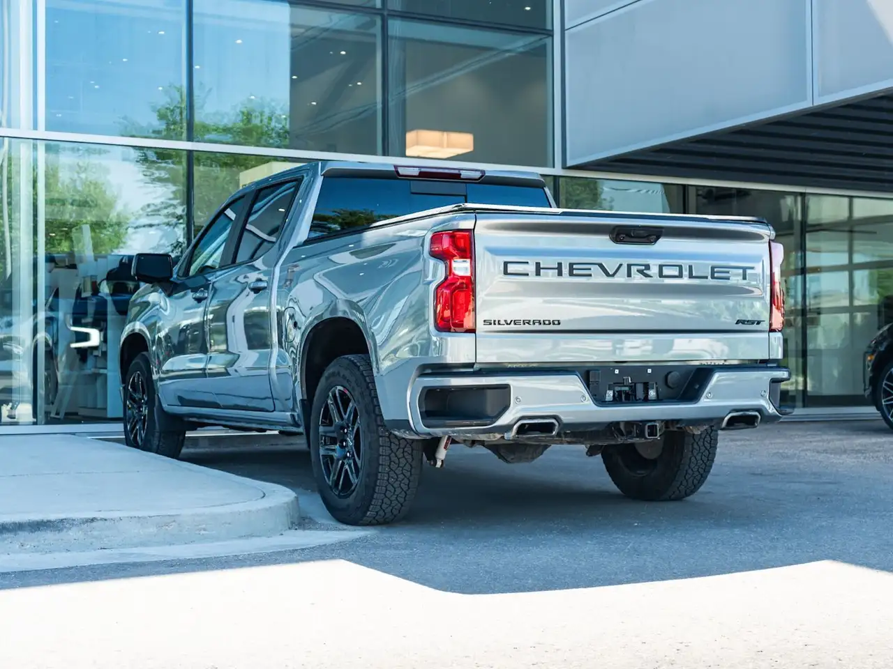 Chevrolet Silverado 1500 photo Chevrolet Silverado 1500