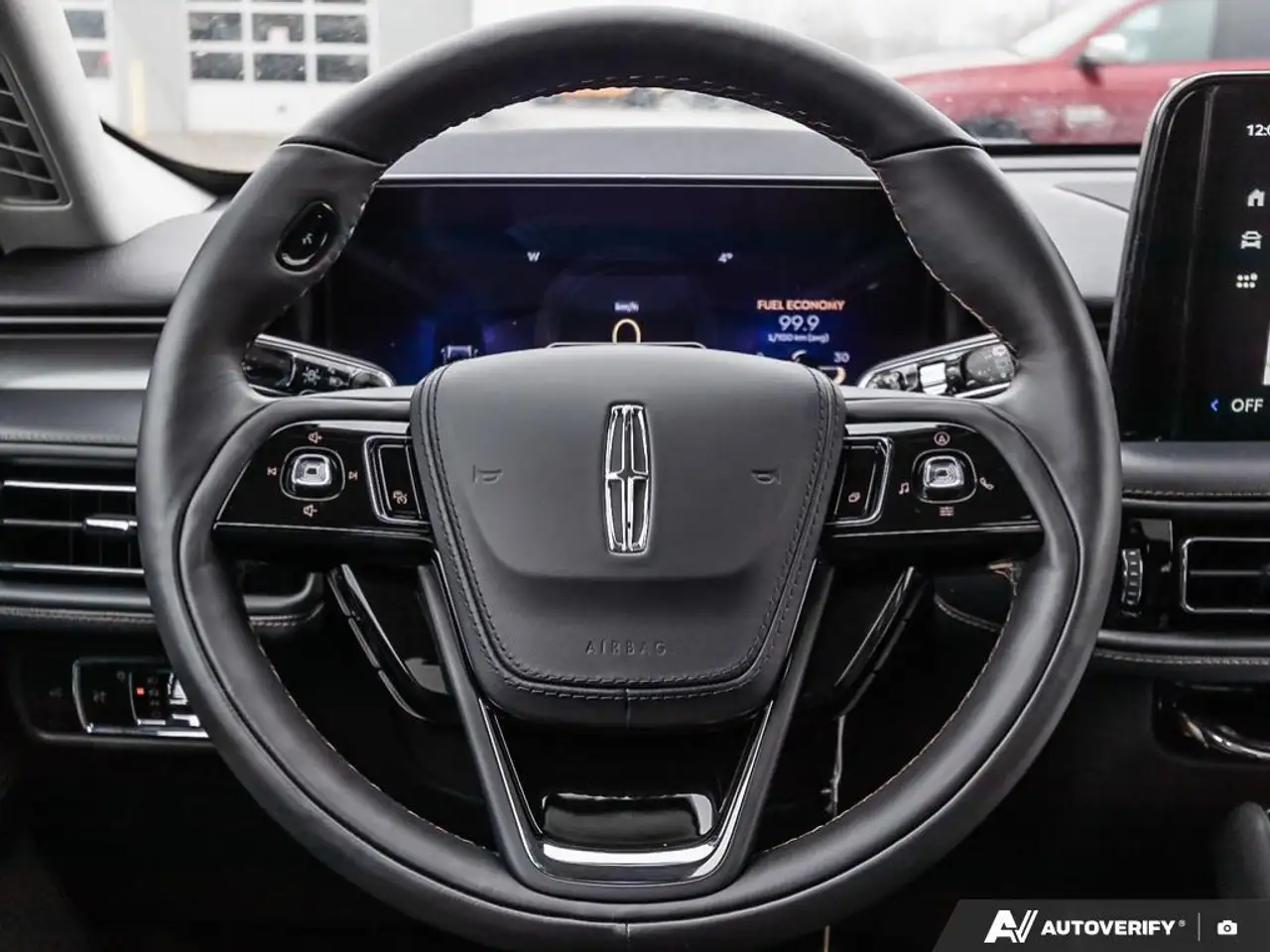 Lincoln Aviator снимка Lincoln Aviator