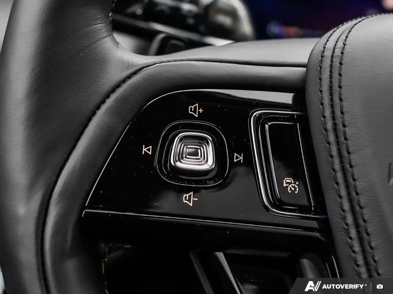 Lincoln Aviator снимка Lincoln Aviator