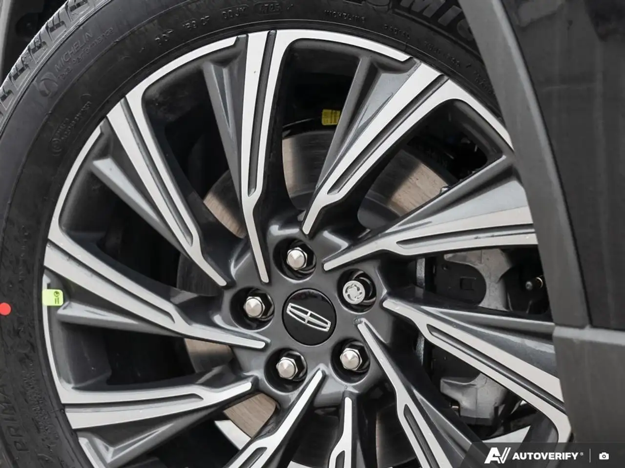 Lincoln Aviator снимка Lincoln Aviator