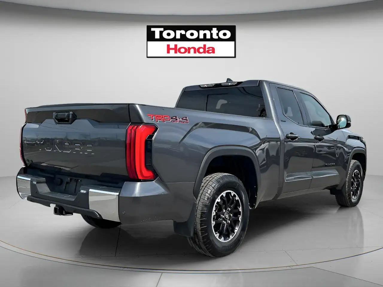 Toyota Tundra снимка Toyota Tundra