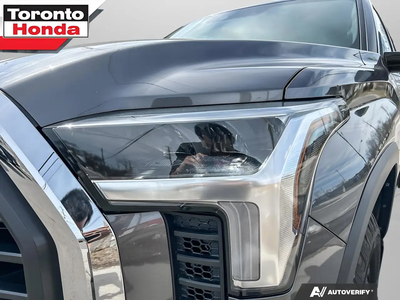 Toyota Tundra снимка Toyota Tundra