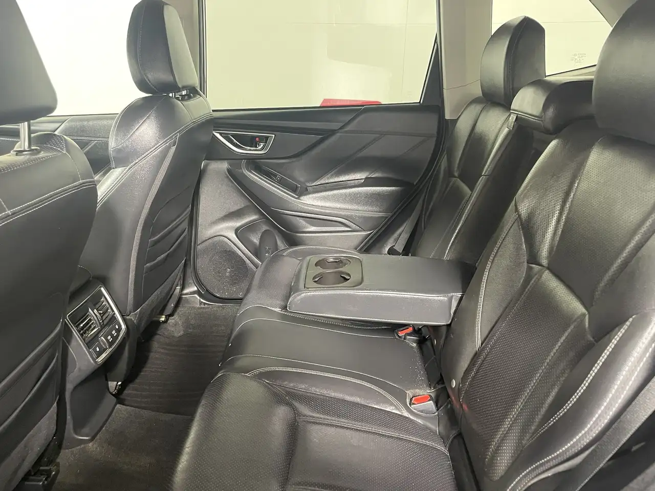 Subaru Forester снимка Subaru Forester