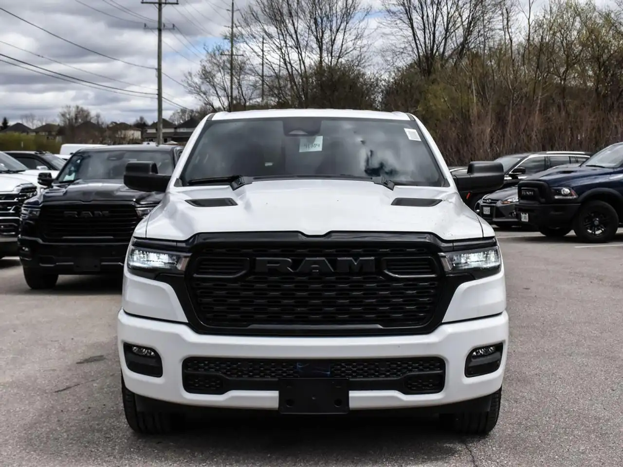 RAM 1500 снимка RAM 1500