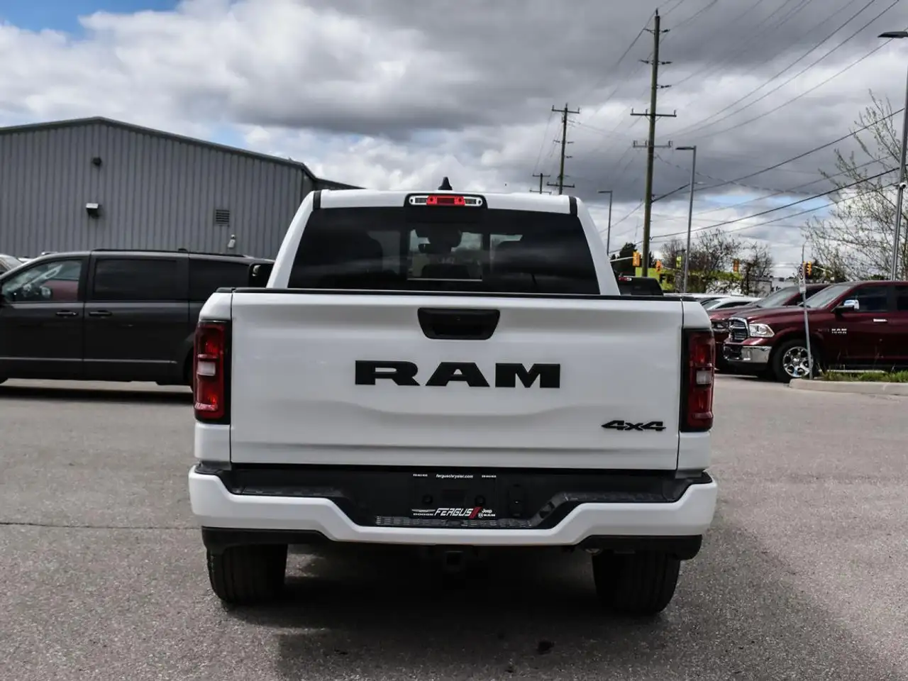 RAM 1500 снимка RAM 1500