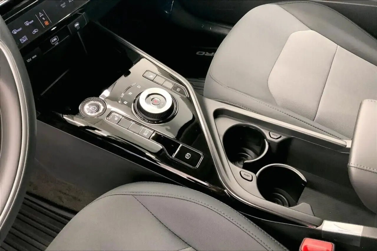 Kia Niro снимка Kia Niro