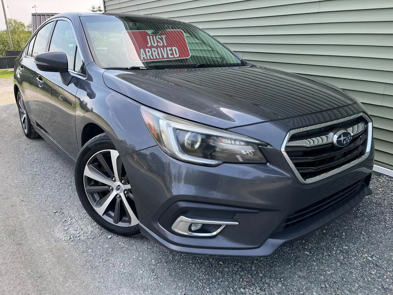 Subaru Legacy photo Subaru Legacy