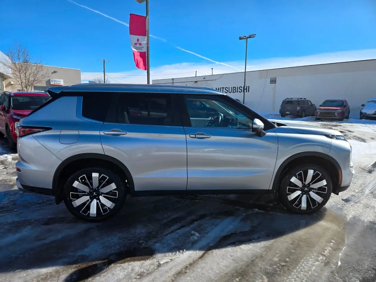 Mitsubishi Outlander снимка Mitsubishi Outlander