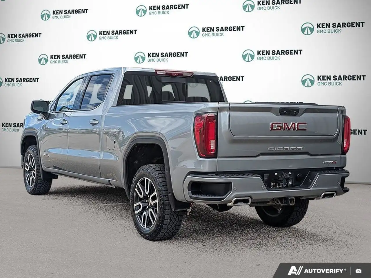 GMC Sierra 1500 photo GMC Sierra 1500