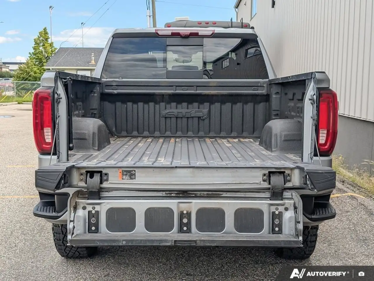 GMC Sierra 1500 photo GMC Sierra 1500