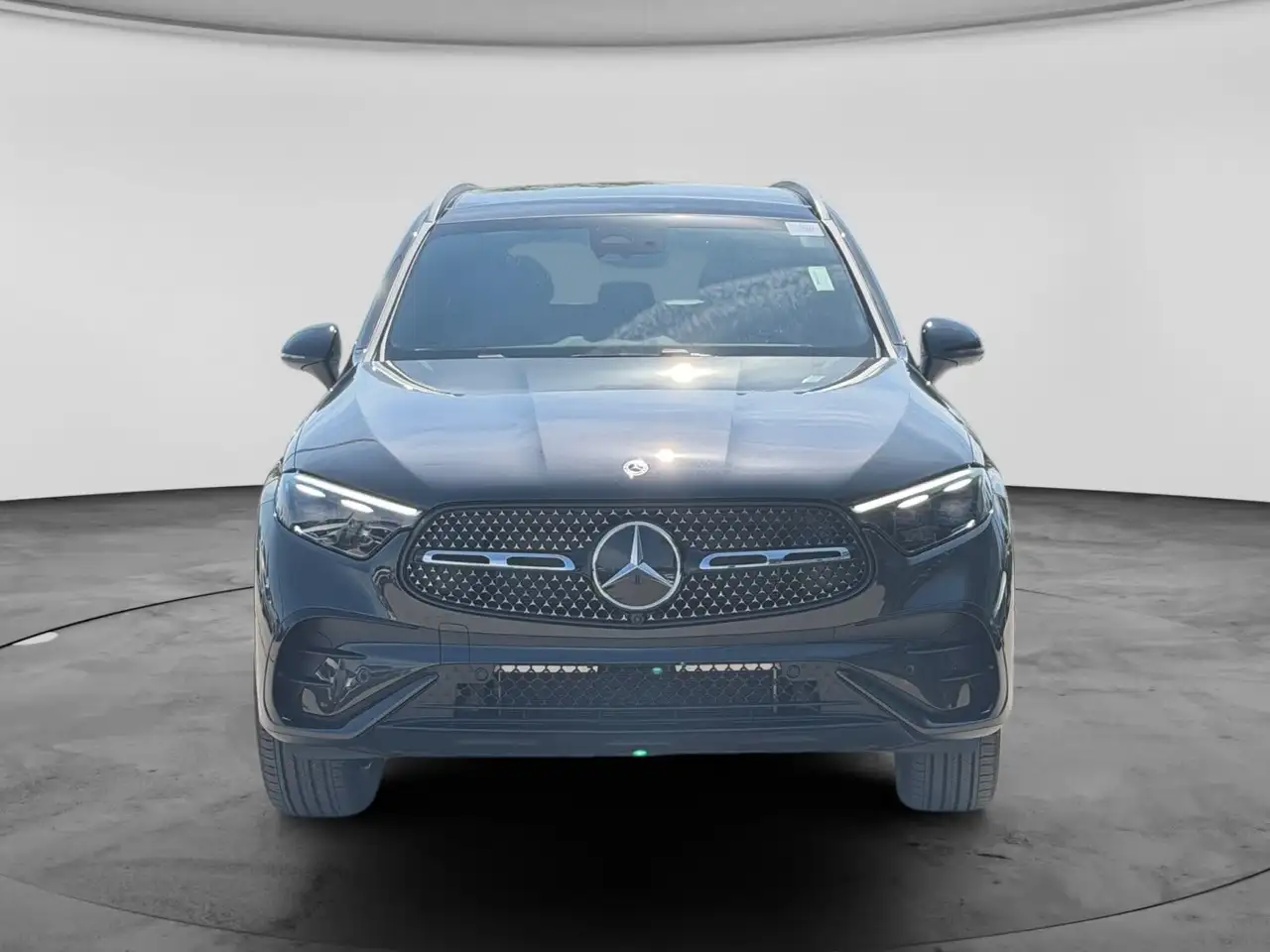 Mercedes-Benz GLC снимка Mercedes-Benz GLC