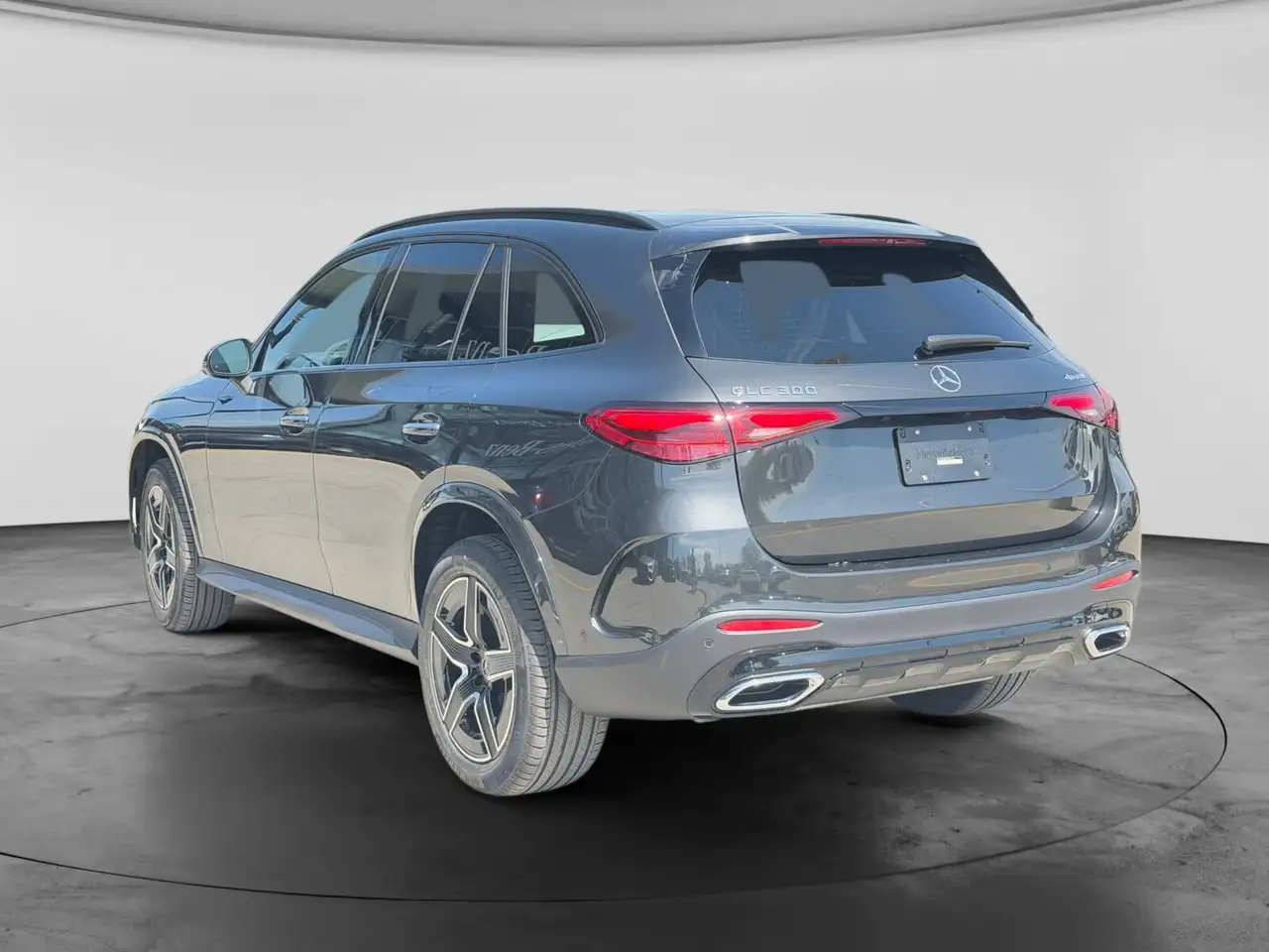 Mercedes-Benz GLC снимка Mercedes-Benz GLC