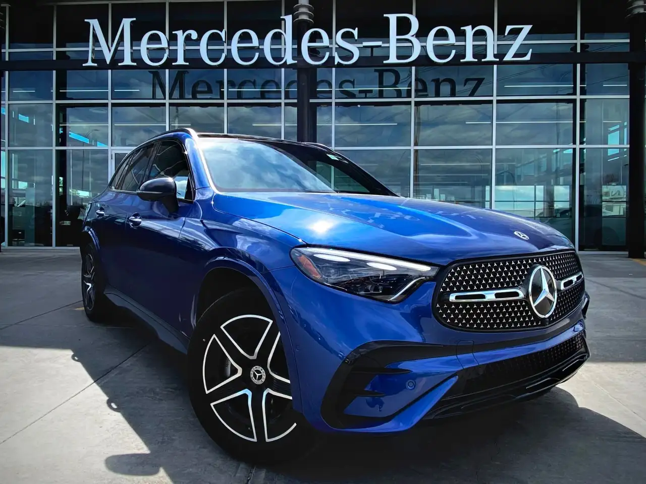 Mercedes-Benz GLC снимка Mercedes-Benz GLC