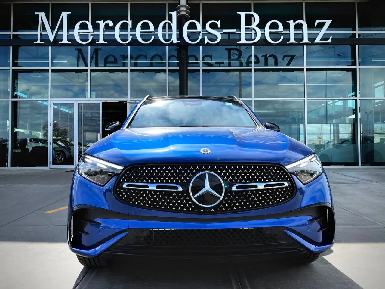 Mercedes-Benz GLC снимка Mercedes-Benz GLC