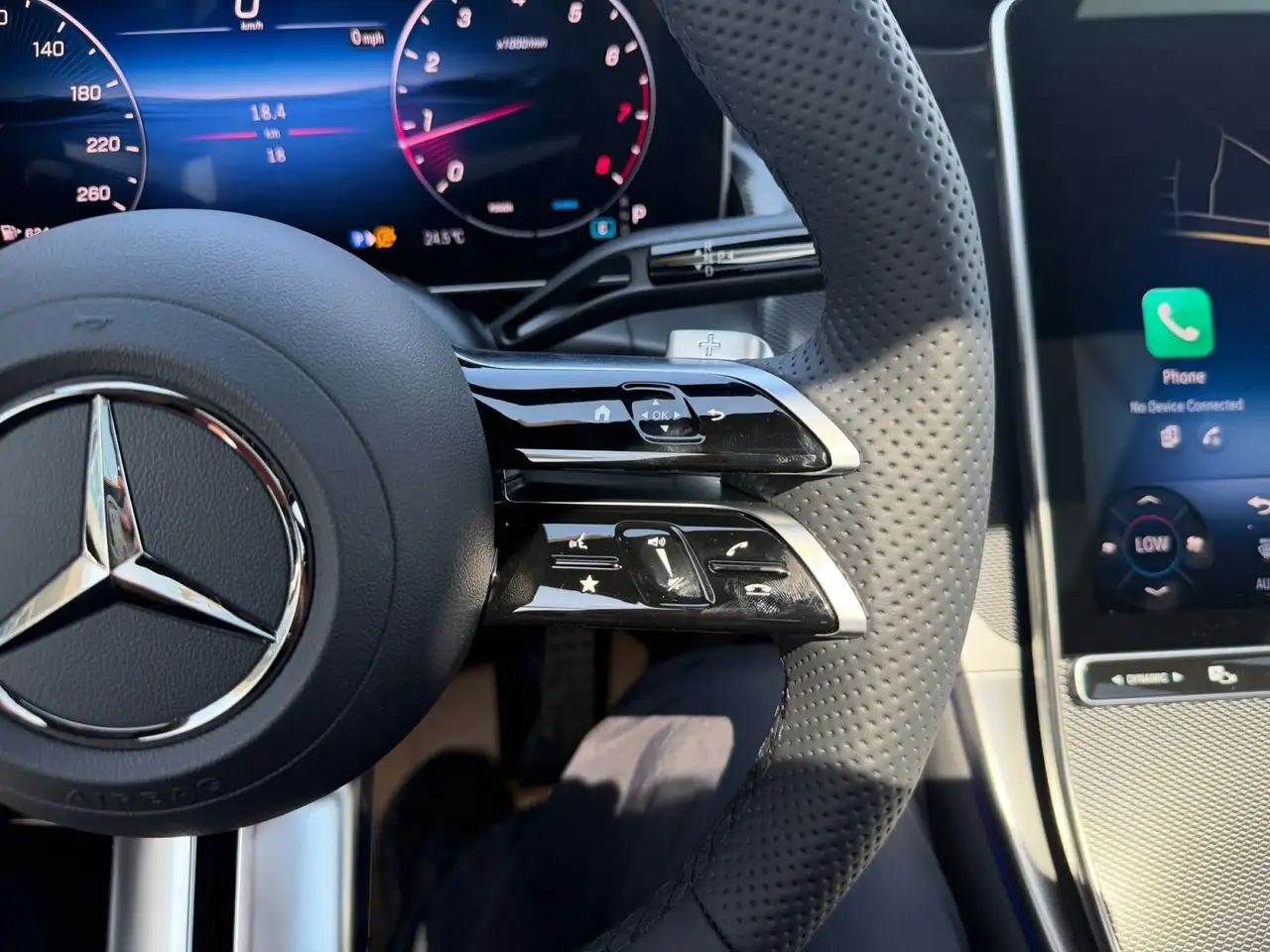 Mercedes-Benz GLC снимка Mercedes-Benz GLC