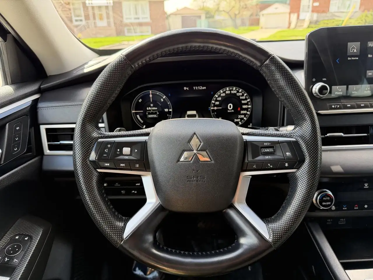 Mitsubishi Outlander снимка Mitsubishi Outlander