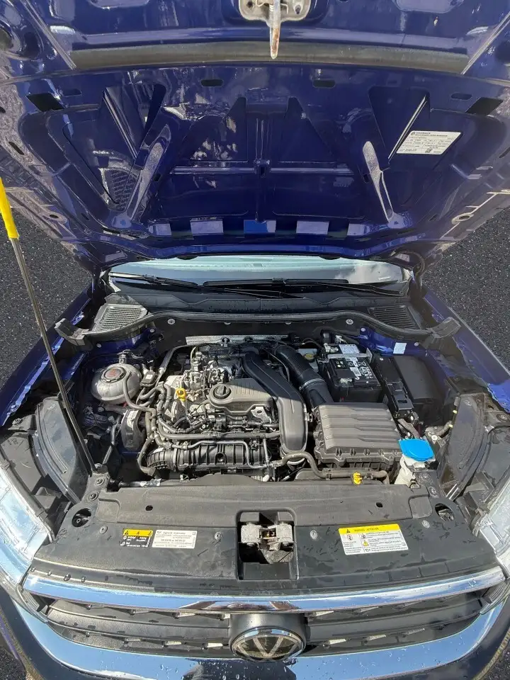 Volkswagen Taos photo Volkswagen Taos