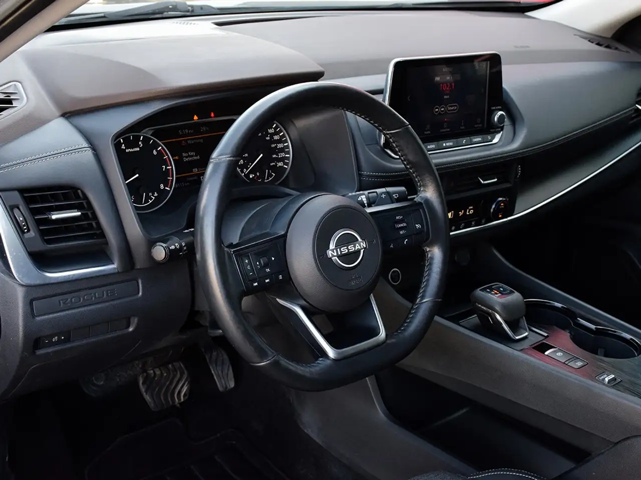 Nissan Rogue fotografie Nissan Rogue
