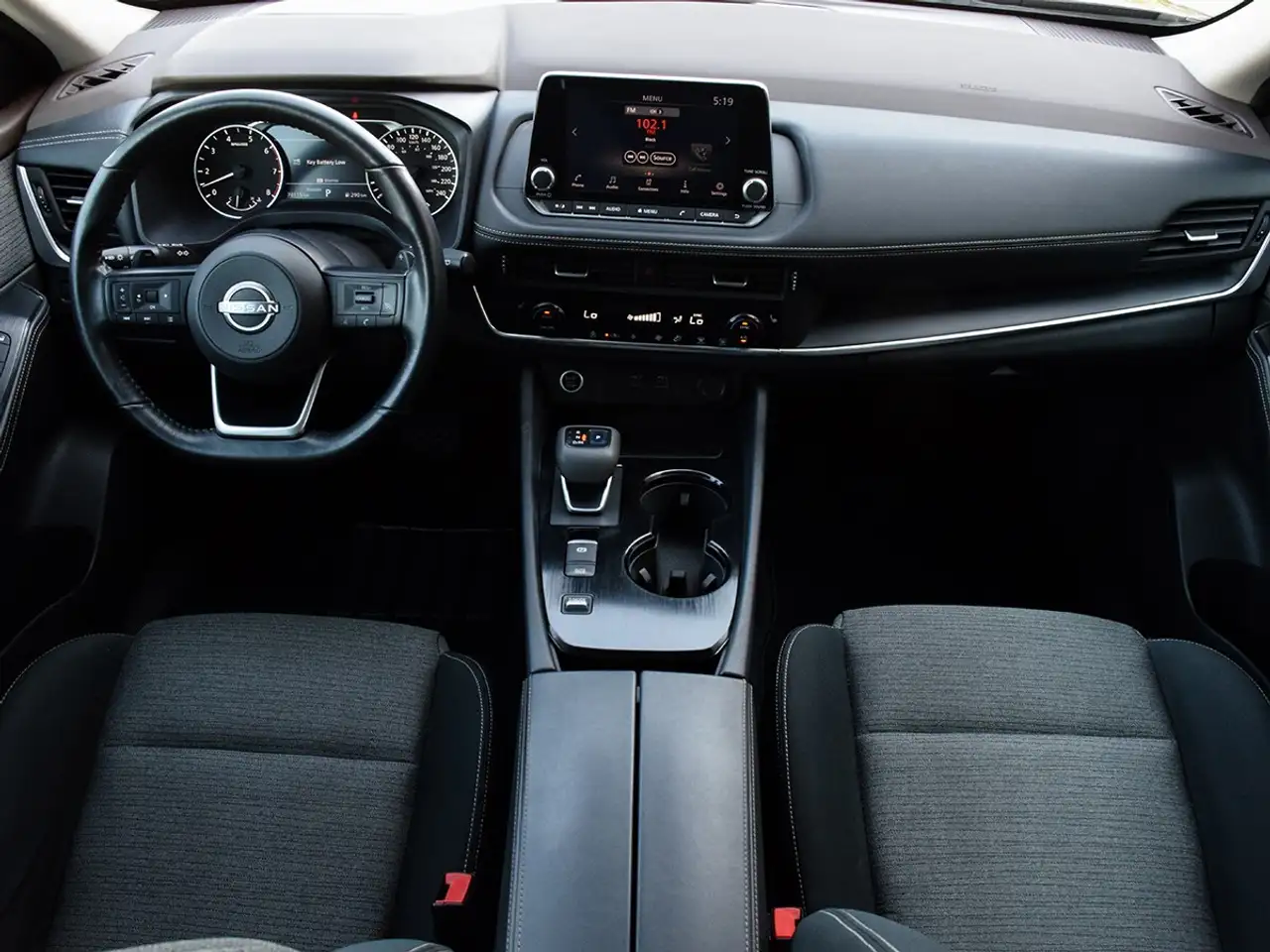 Nissan Rogue fotografie Nissan Rogue