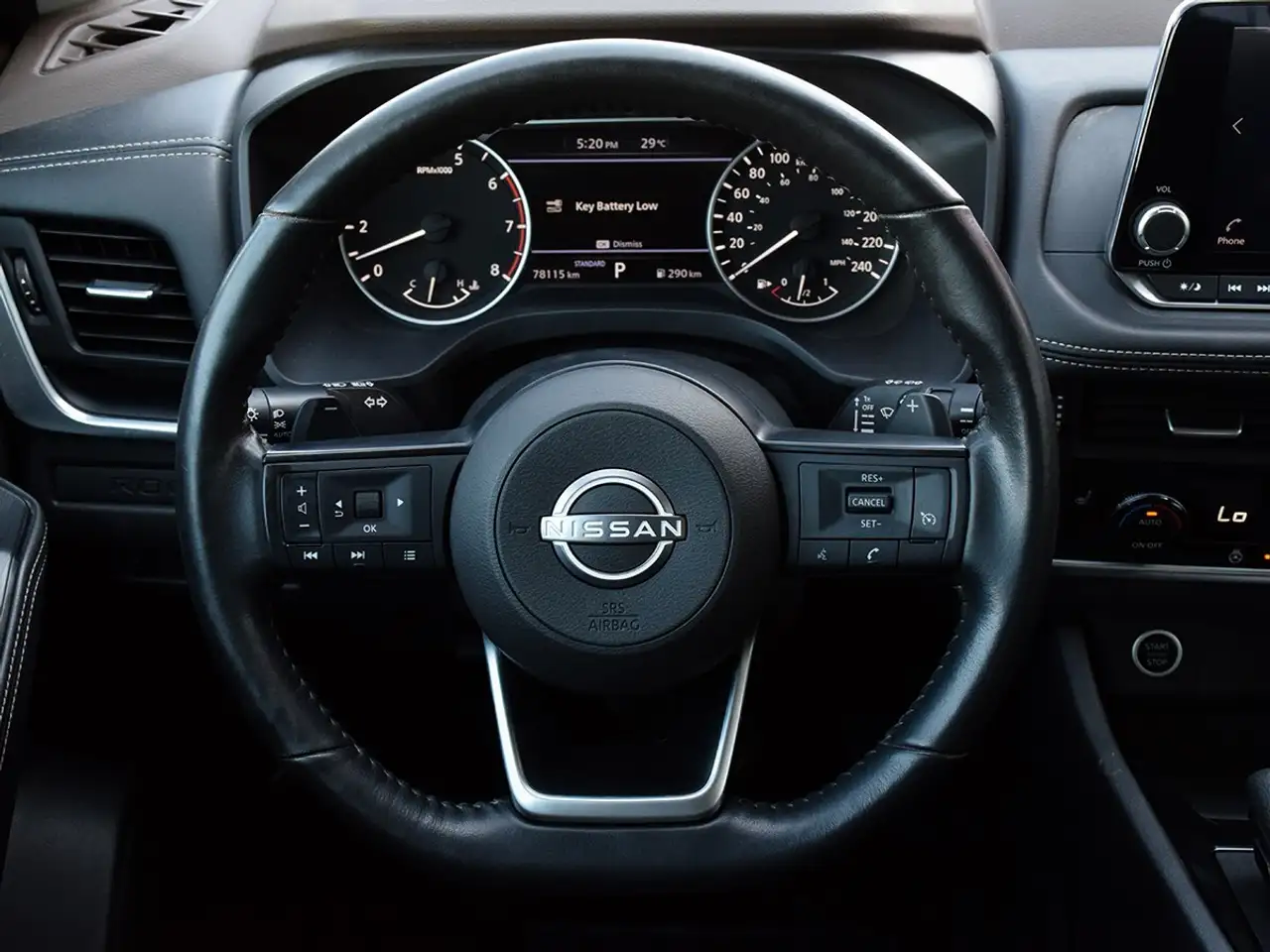 Nissan Rogue fotografie Nissan Rogue