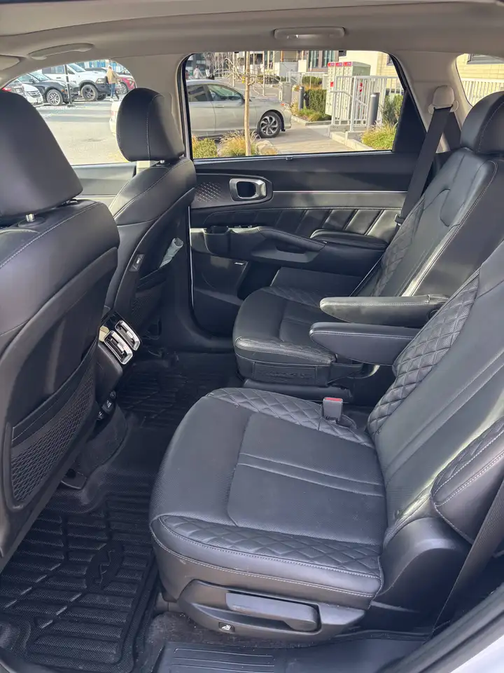 Kia Sorento photo Kia Sorento