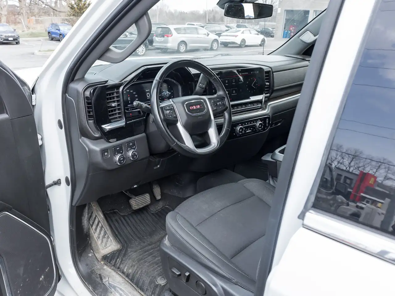 GMC Sierra 1500 снимка GMC Sierra 1500