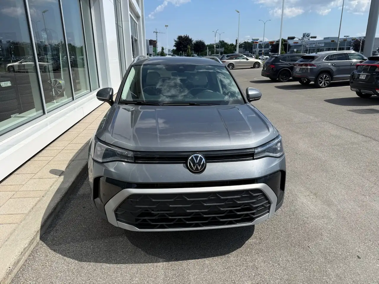 Volkswagen Taos photo Volkswagen Taos