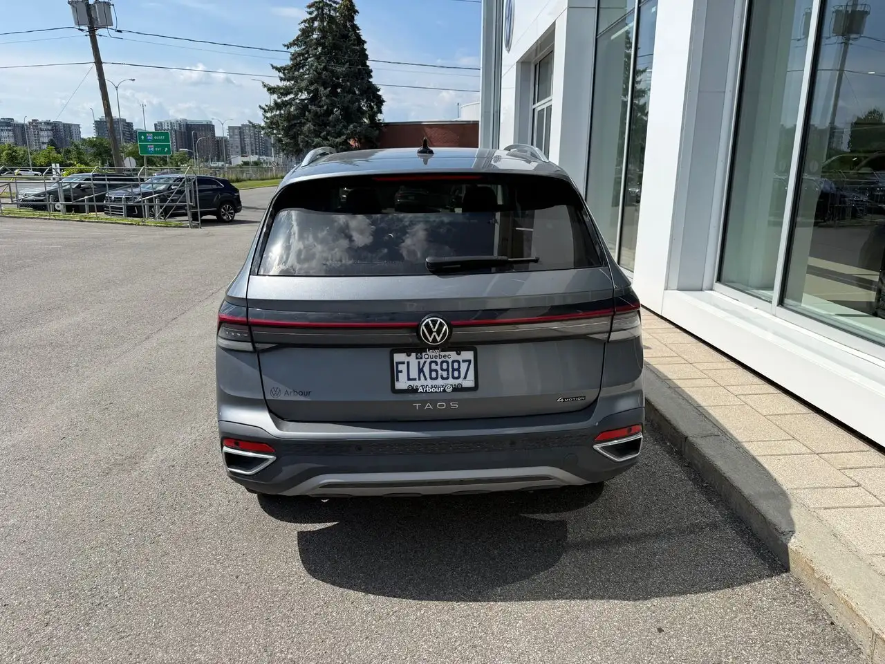 Volkswagen Taos photo Volkswagen Taos