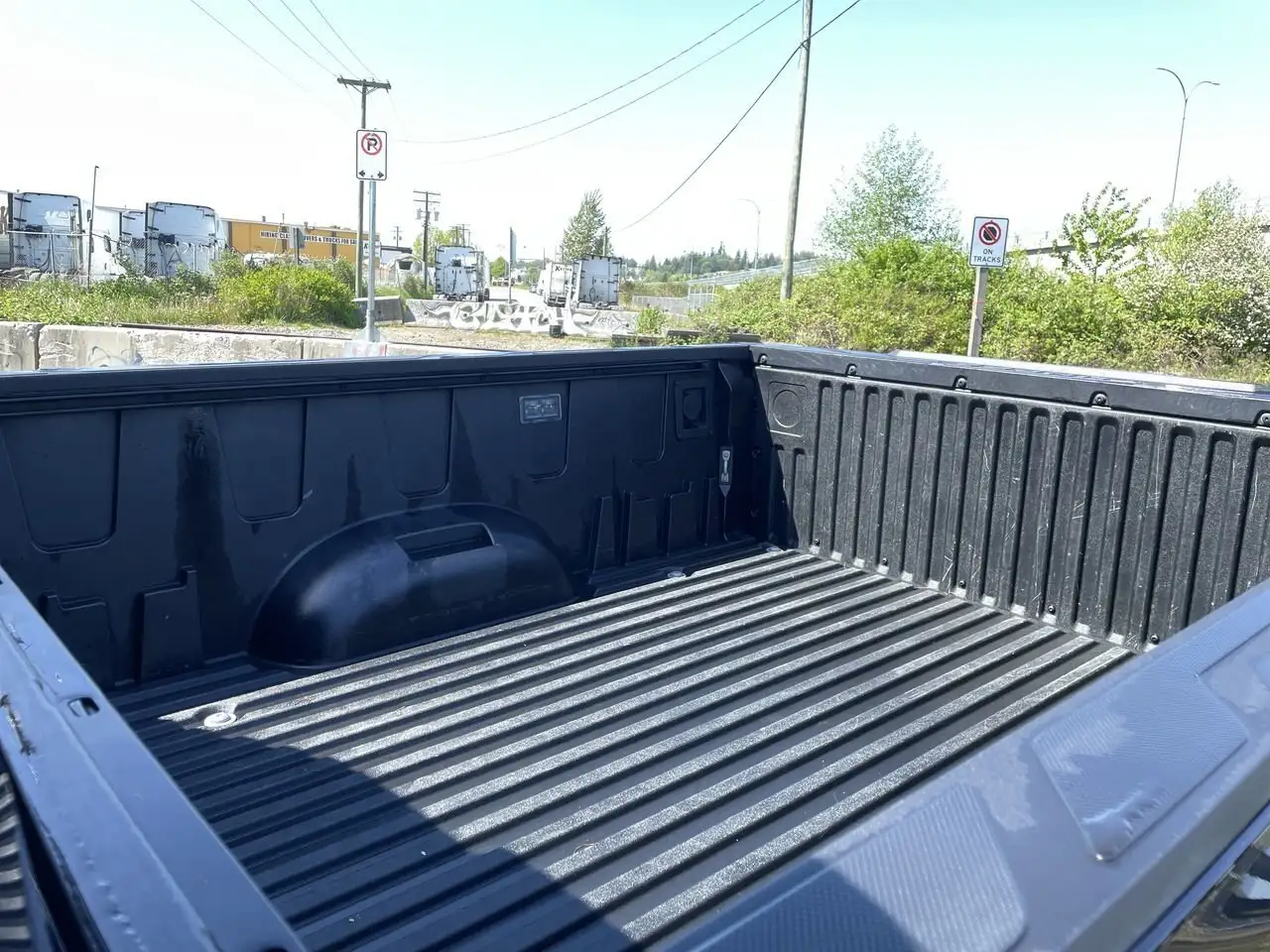 Toyota Tundra снимка Toyota Tundra