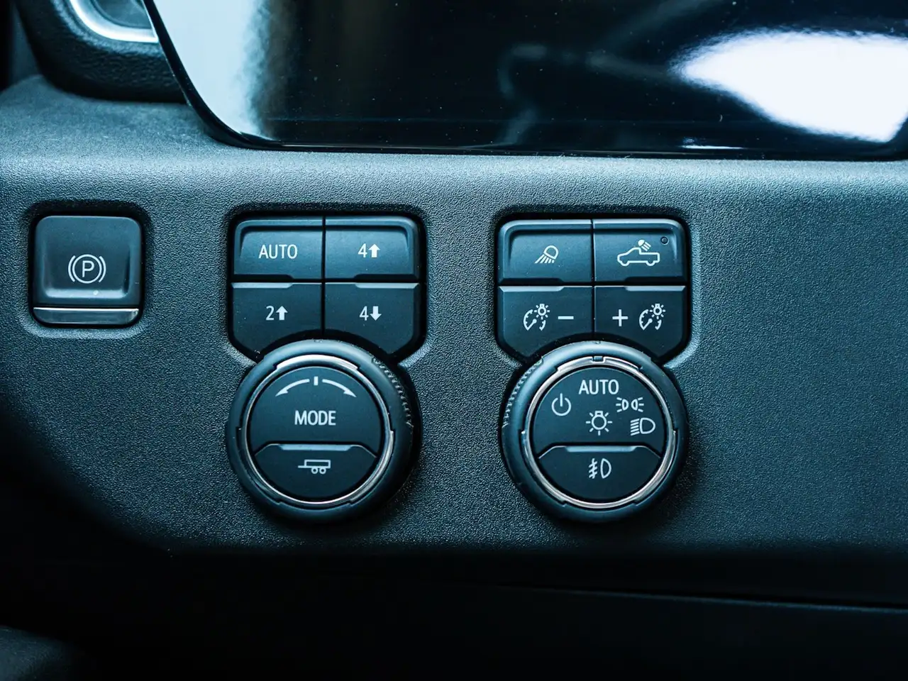Chevrolet Silverado 1500 photo Chevrolet Silverado 1500