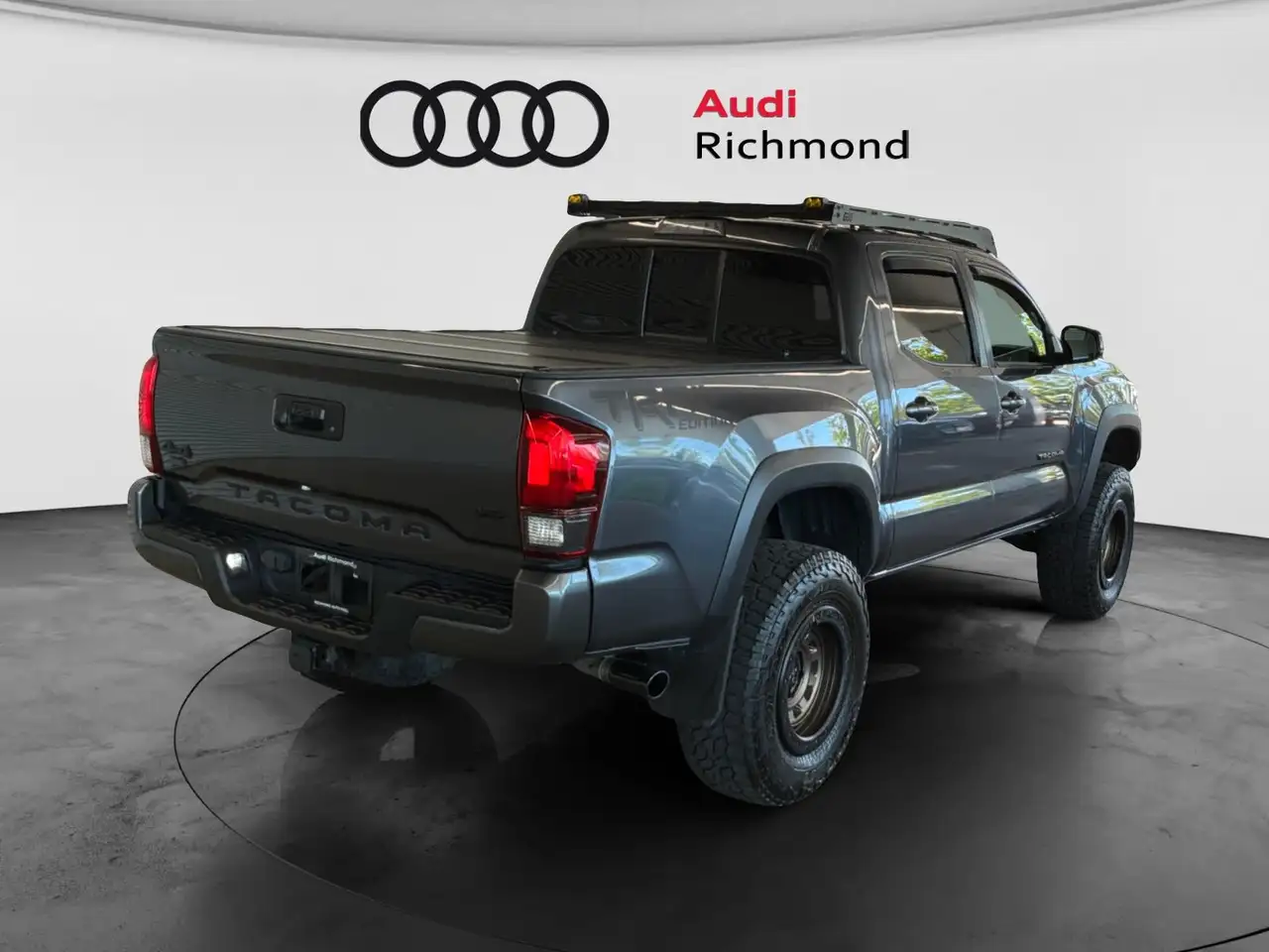Toyota Tacoma fotografie Toyota Tacoma