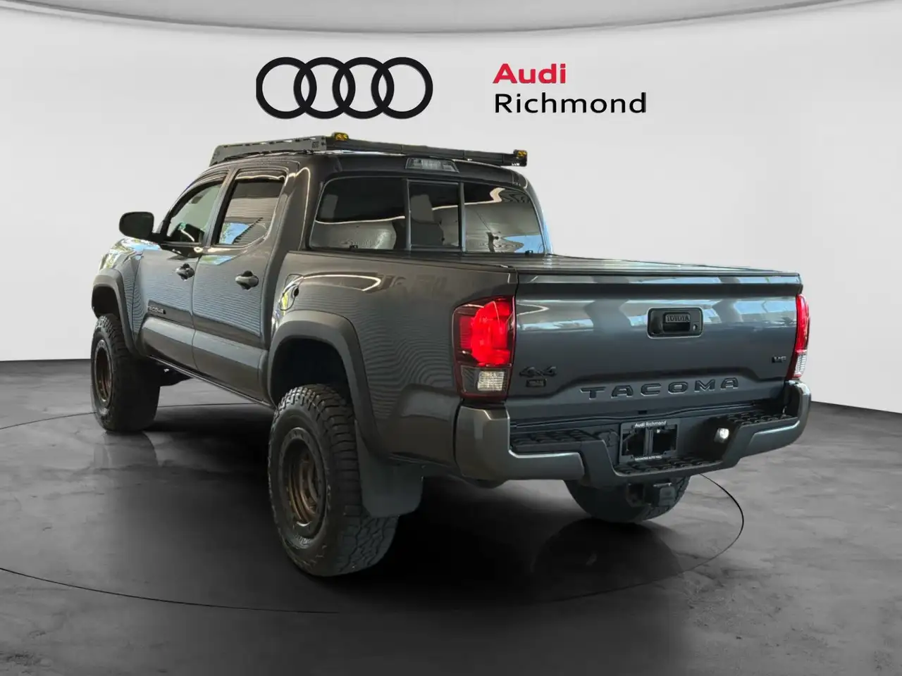 Toyota Tacoma fotografie Toyota Tacoma