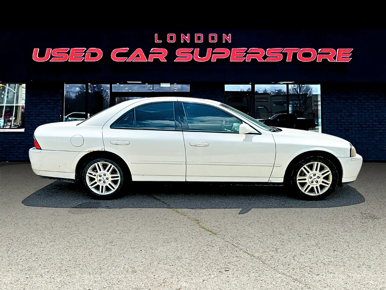 Lincoln LS photo Lincoln LS