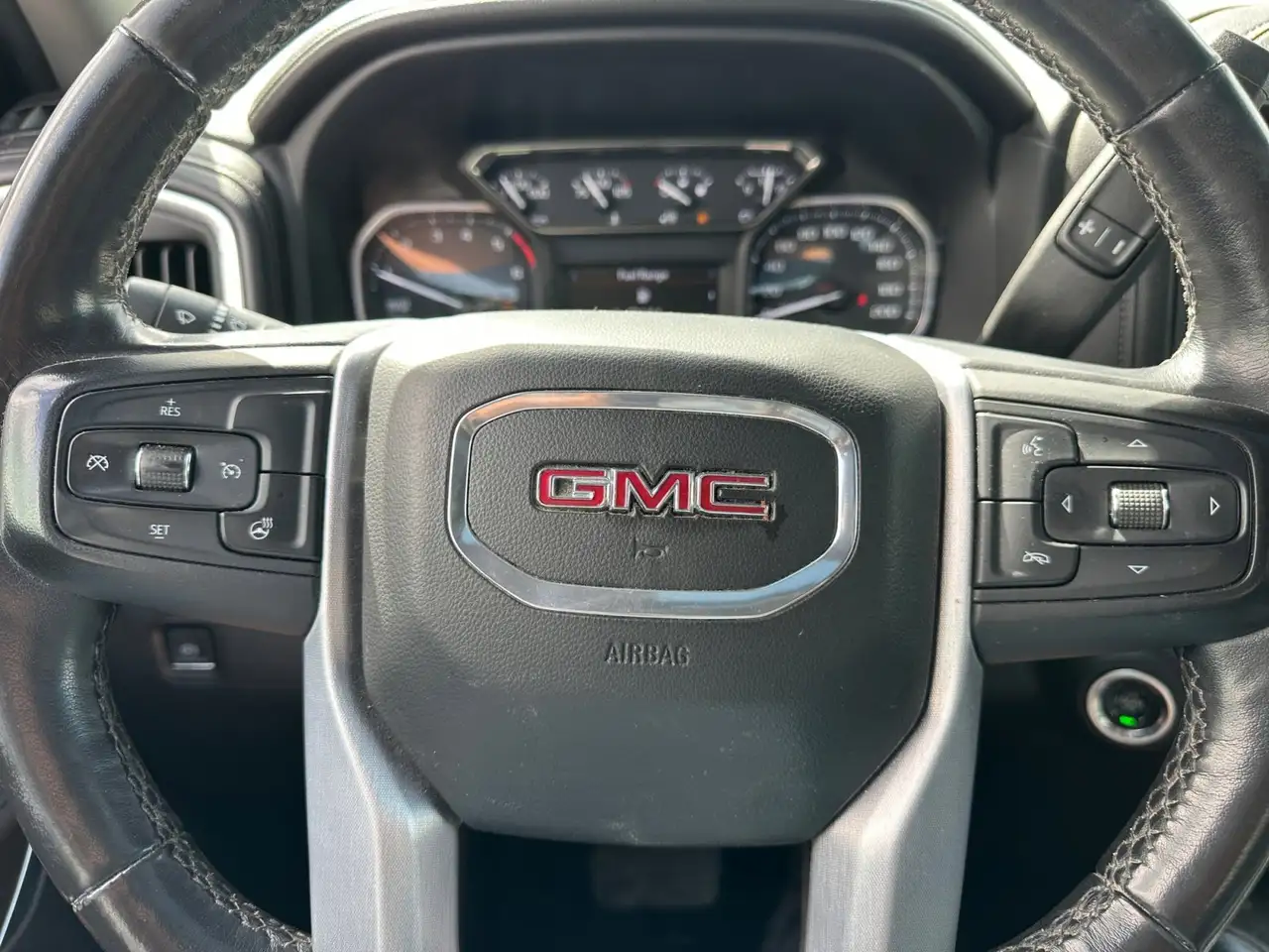GMC Sierra 1500 fotografie GMC Sierra 1500