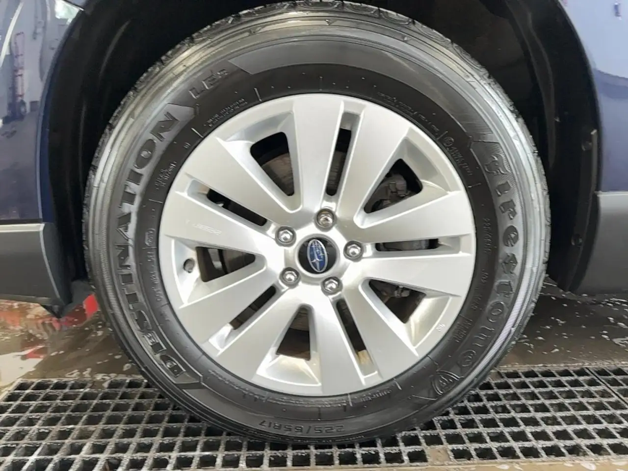 Subaru OUTBACK photo Subaru OUTBACK