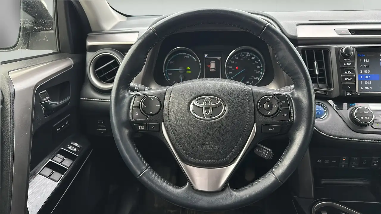 Toyota RAV 4 снимка Toyota RAV 4
