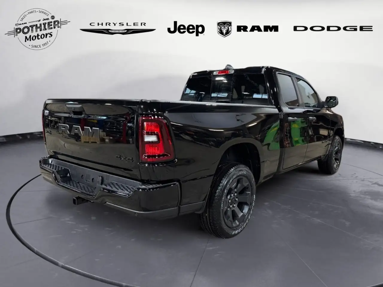 RAM 1500 снимка RAM 1500