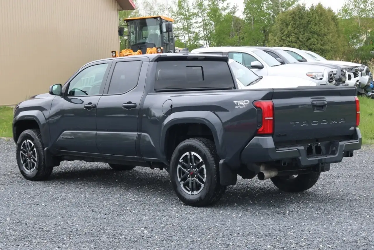 Toyota Tacoma photo Toyota Tacoma
