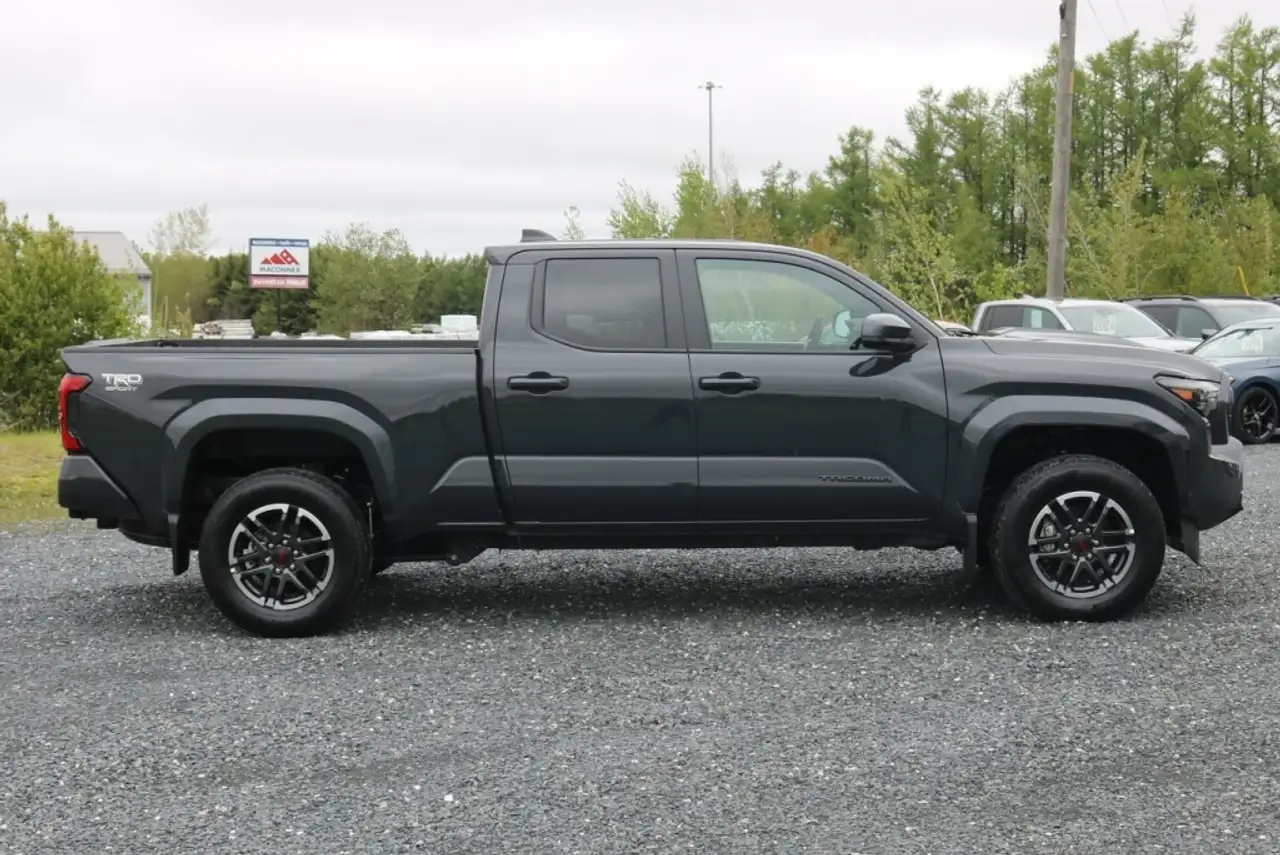 Toyota Tacoma photo Toyota Tacoma